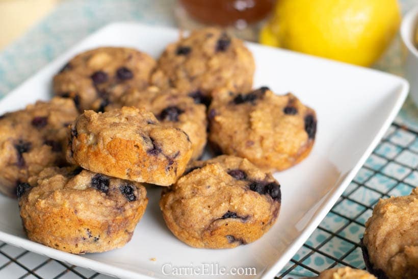 Healthy Lemon Blueberry Muffins (21 Day Fix, Weight Watchers)